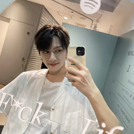 Rutmoon의 문준휘