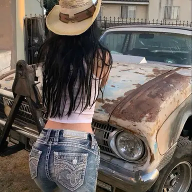 Profile image of Khloe