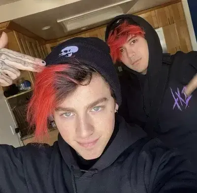 SilentQueen3446의 TX2 - Evan Thomas