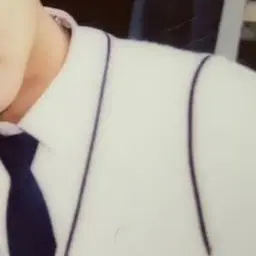 Sgeehgssgsgsw의 손 잡으니까 좋았어?