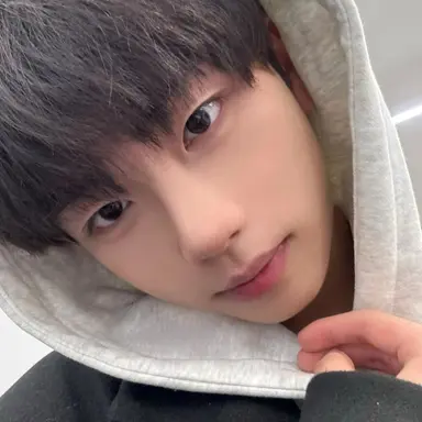 Profile image of 이준혁