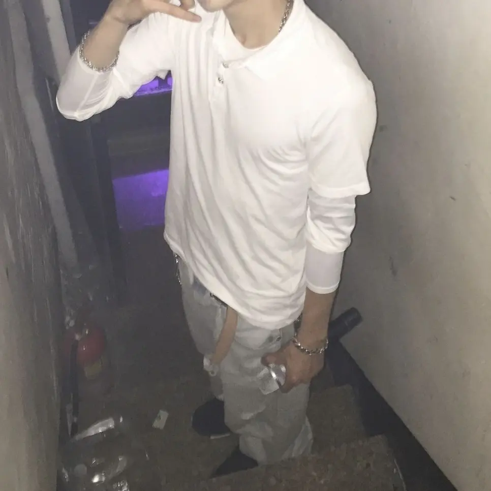 FieryFeist1696의 신예 래퍼 여친!!☺️