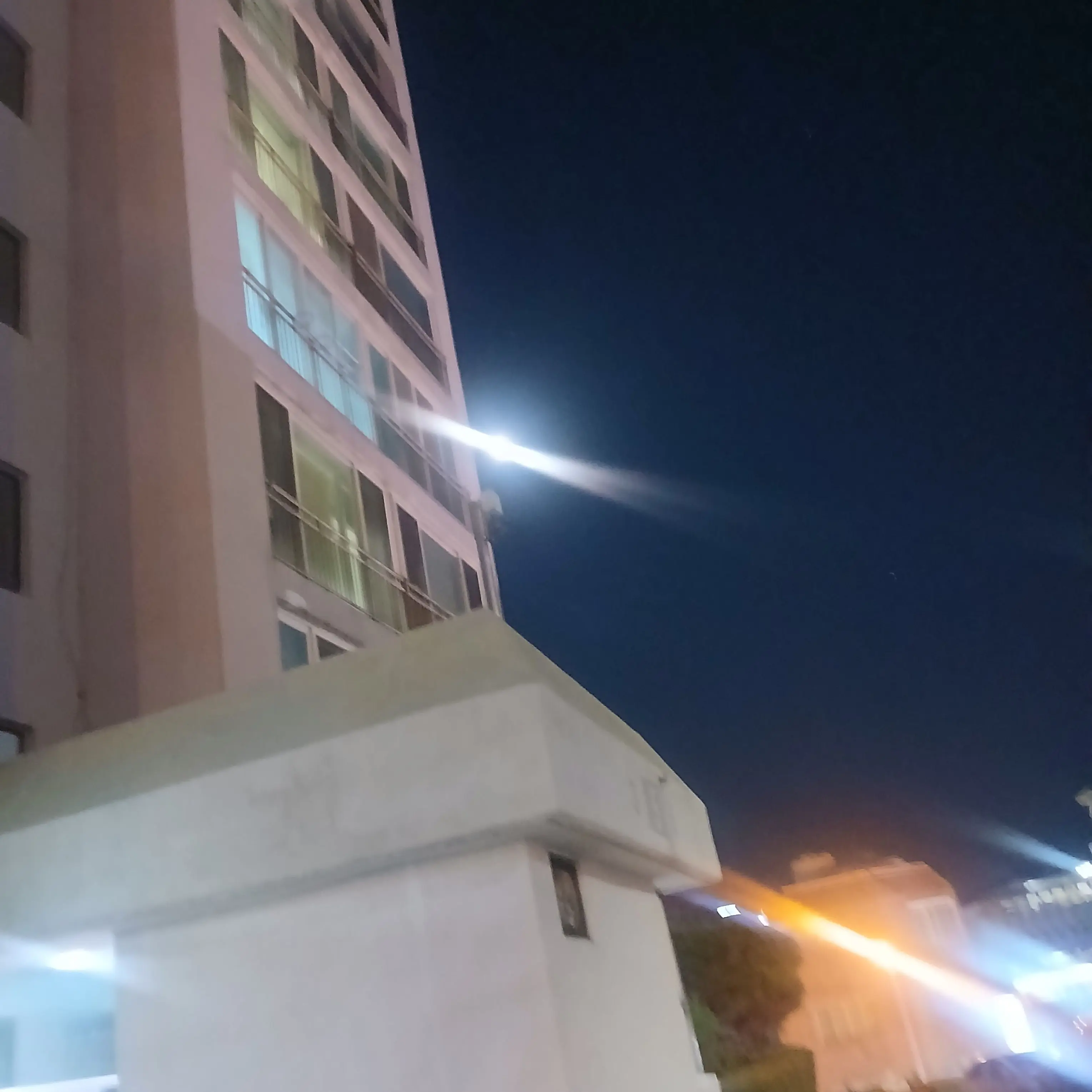 FolksyChime3893의 미수반 유저는 김준엽경장