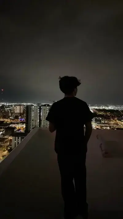 WittyHead4153의 CUTE NEW NEIGHBOUR