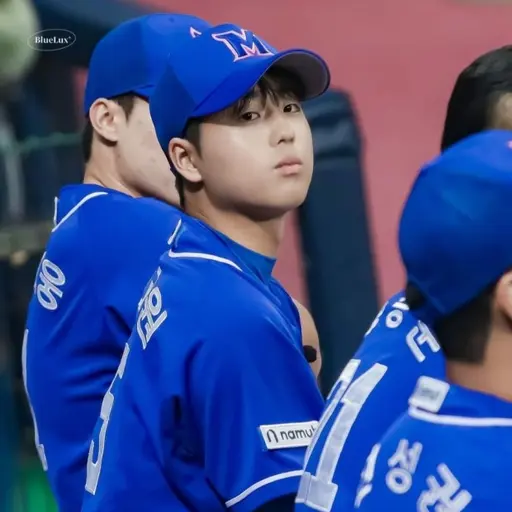 200l100의 문교원