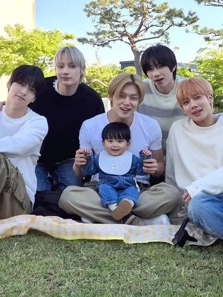 DuskyDawn의 👶TOMORROW X TOGETHER parenting👶
