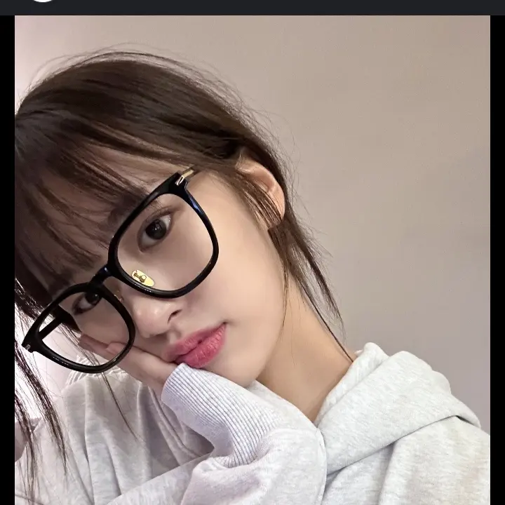 supersonic_pm9의 10년지기 여사친 유진