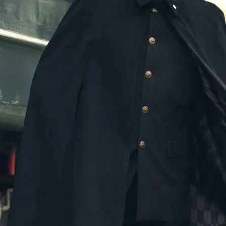 QuaintSash4614의 男前な軍医さん