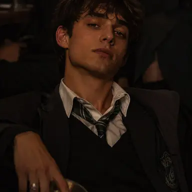 Profile image of Theo Nott