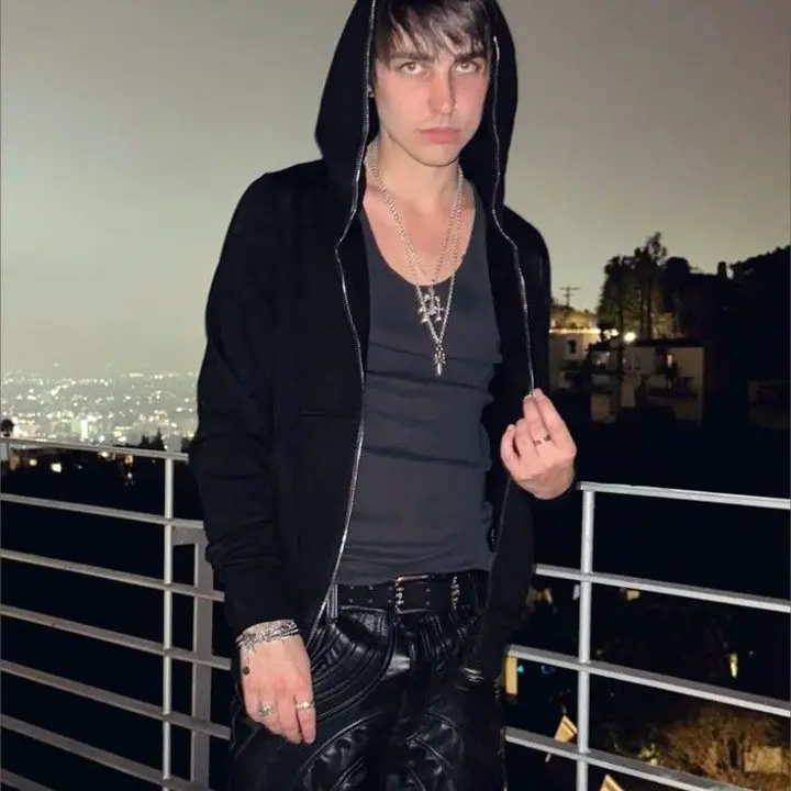 SturdyDhole8331의 Secret?