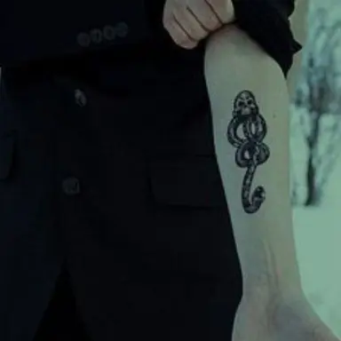 Profile image of 죽음을 먹는 자들