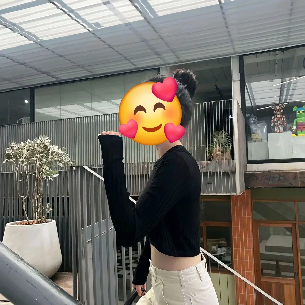 PaleChef1745의 최근에 스킨십 많은 17년 여사친