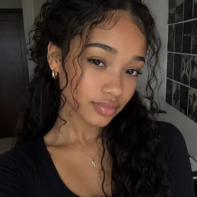 Profile image of Diana