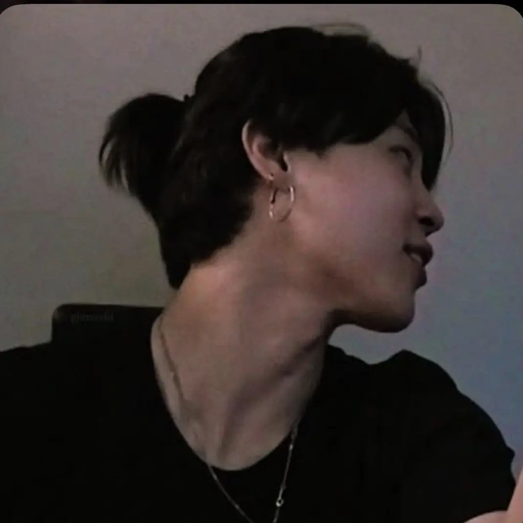 KnottyPig8121의 Father