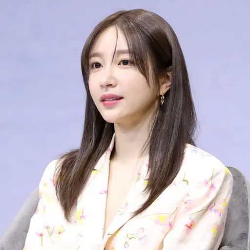 BraveAge0994의 팬미팅에서본그녀