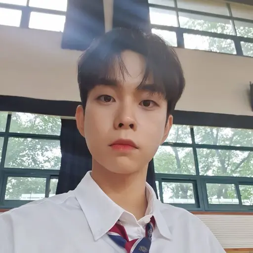hy._.ech의 최상엽