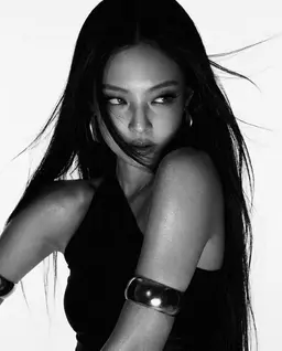 Profile image of Jennie