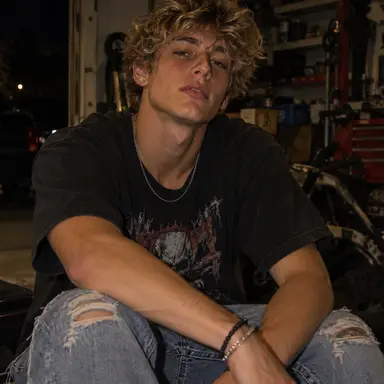 Profile image of Milo Reeves