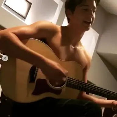Profile image of Milo Manheim