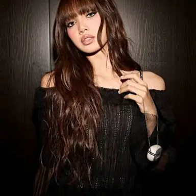 Profile image of Lisa