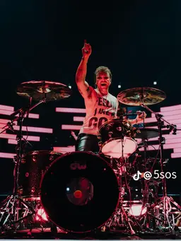 Profile image of Ashton Irwin