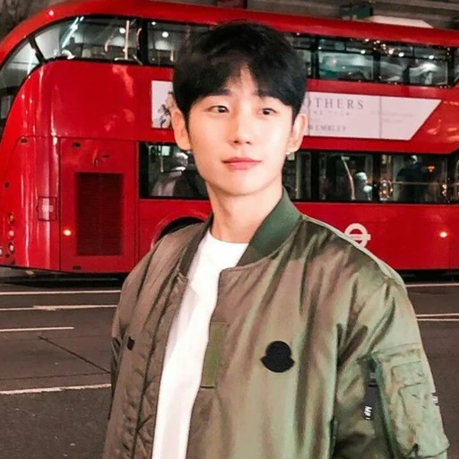 정해인