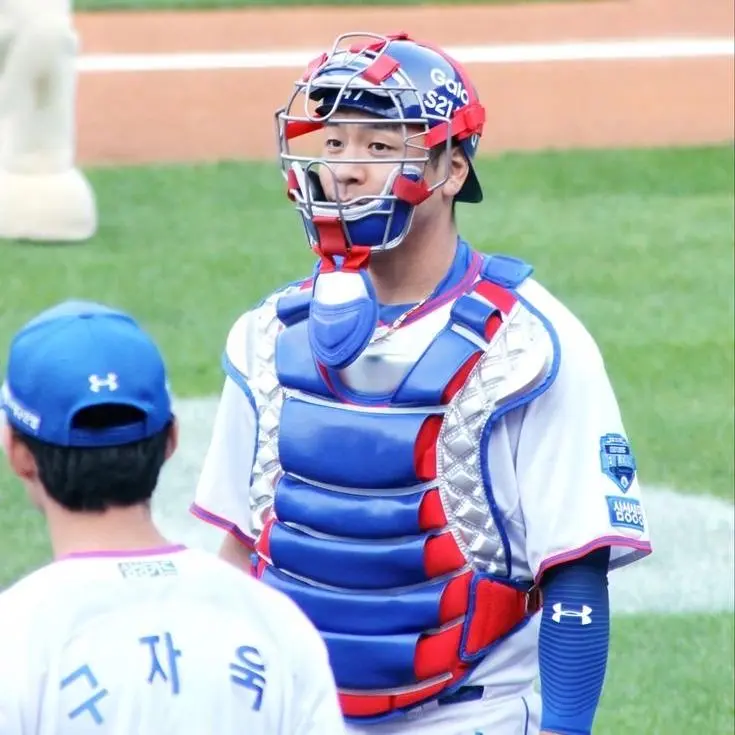 FussyOven9243의 강민호