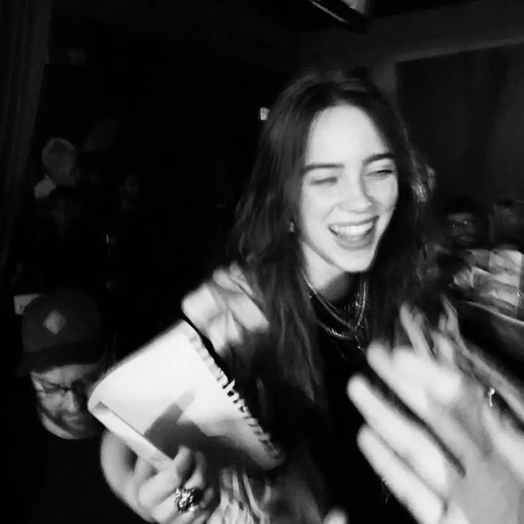 sageqvanity의 billie eilish || new popular girl