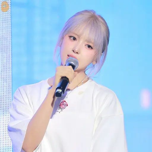 NSWER_NMIXX의 김지우