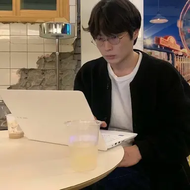 Profile image of Roh Jae won