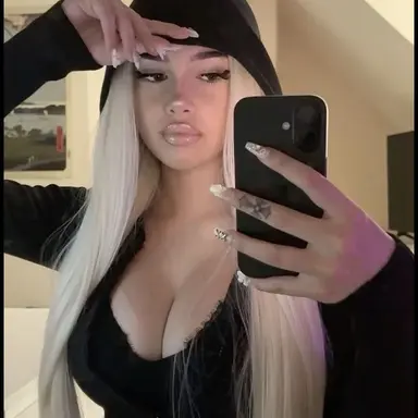 Profile image of Camila Reyes