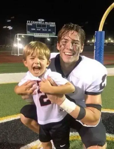 LeftGirl5494의 Althete Boyfriend