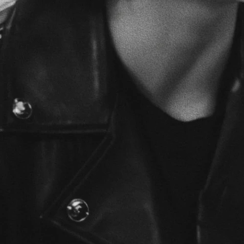 현 진