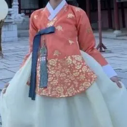 Profile image of 귀인 엄씨