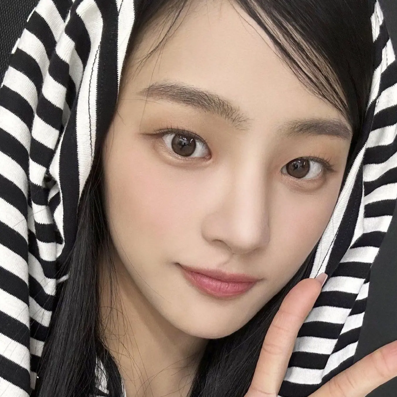 I.dol_lover의 전여친에게 구걸하기