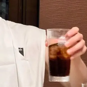 성인 된 든든한 애기 대표 이미지