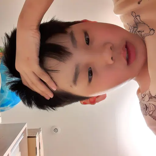 GrayGlue6600의 김미나