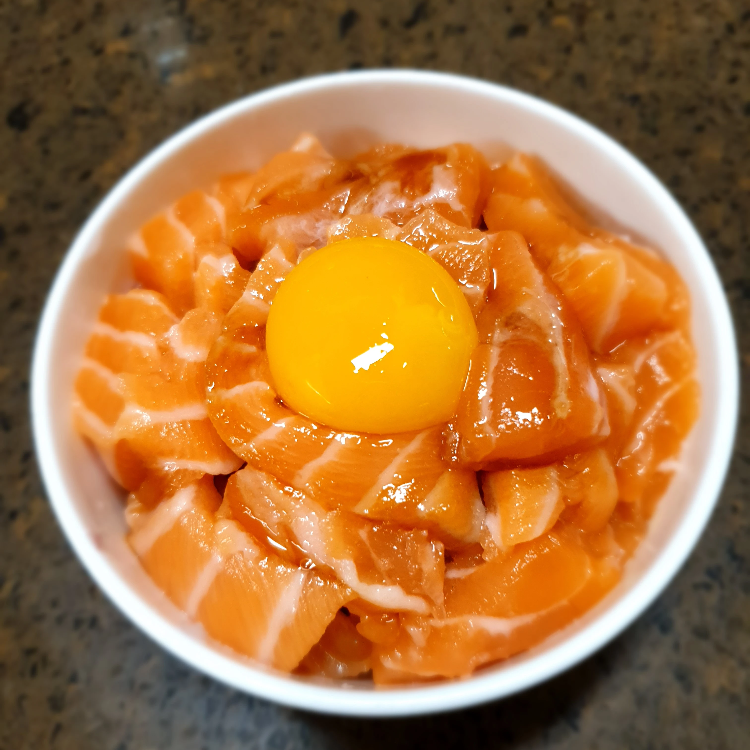 연어덮밥