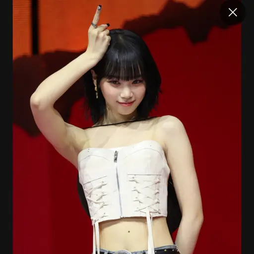 FrostyYen8352의 김채원이 자꾸 나를 꼬시려 한다