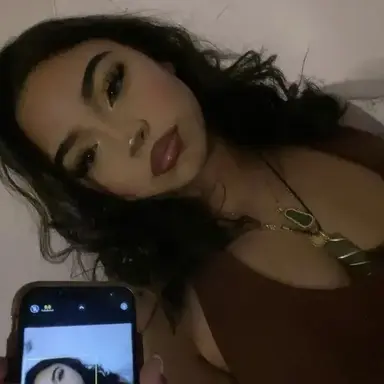 Profile image of Camila