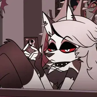 Profile image of Roxanne