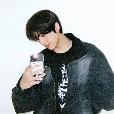 PointyMind7759의 Park Jisung