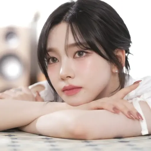 IndigoSlice3836의 최윤서