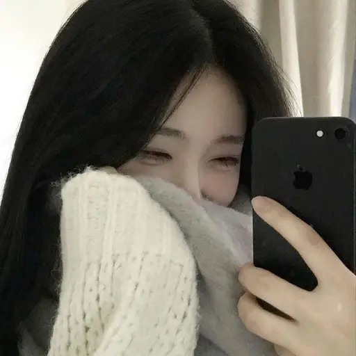 BareFern8405의 권민서