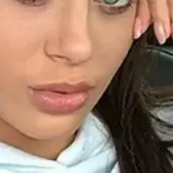 WoodyBelt5051의 Laura Rhodes