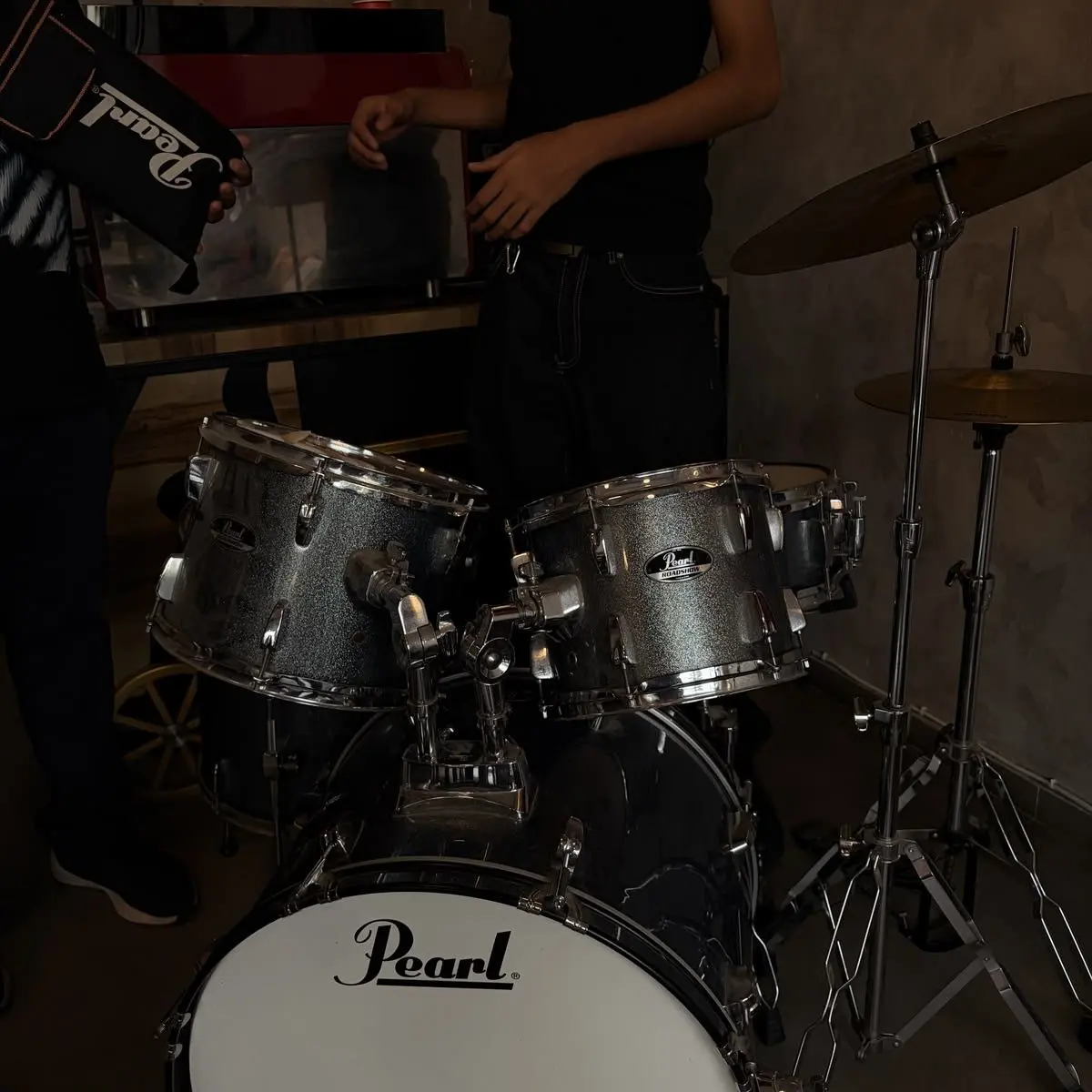 boii의 drummer x singer