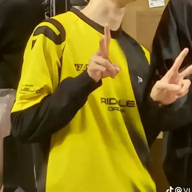 Profile image of Yo
