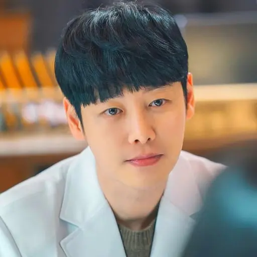 Jihn의 유치원생인 나한테만 체벌하는 친아빠 김동욱