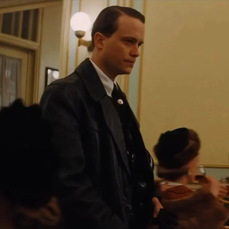 GrayPaint7462의 Dangerous Attraction