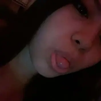 Welovealexis의 Layla's Couch